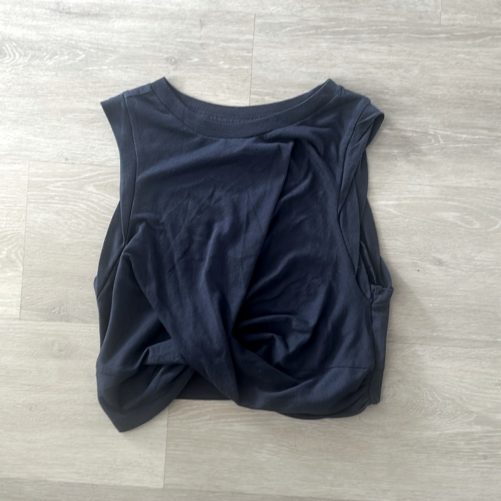 Free people, movement blue crop sleeveless tee